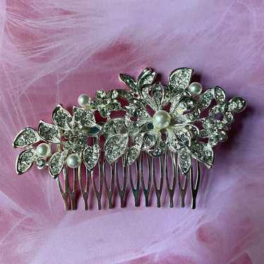 Crystal Pearl Wedding Bridal Hair Comb - image 1