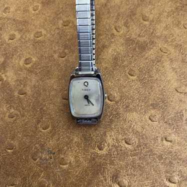 Timex Q K cell watch vintage