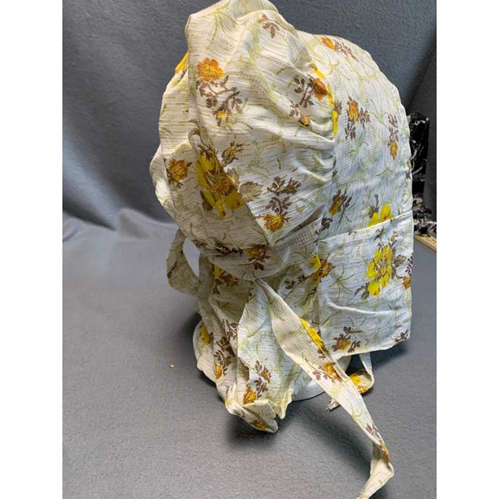 Vintage Handmade Womens Floral Prairie Bonnet - image 4