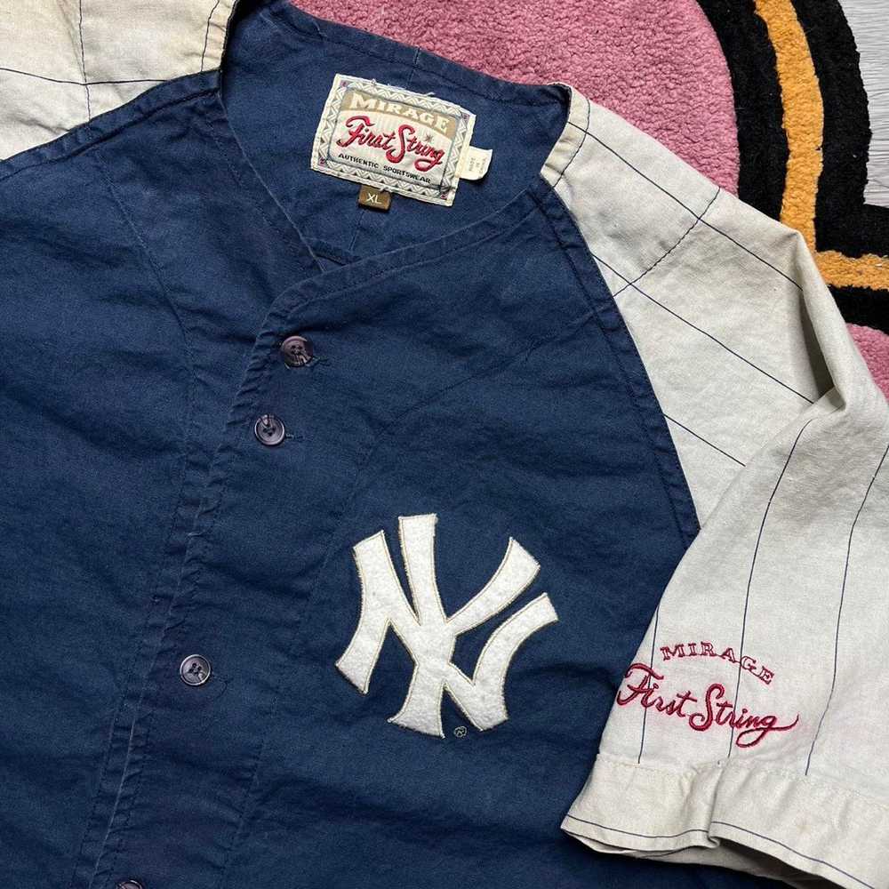 MLB Vintage 90’s Mirage New York Yankees Embroide… - image 3