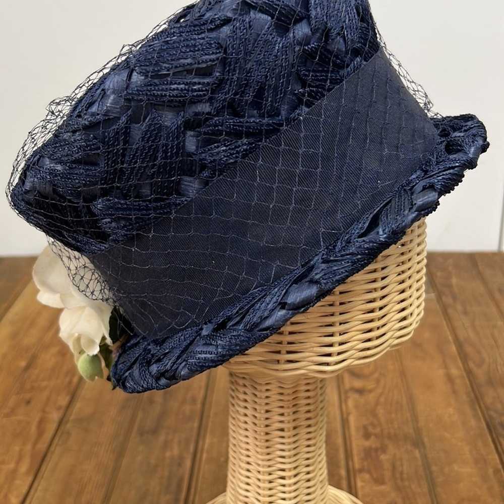 Vintage ladies woven bucket hat  navy floral - image 2