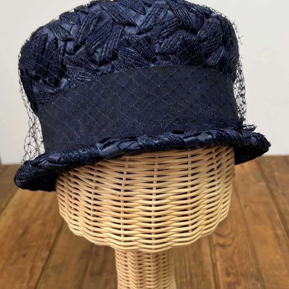 Vintage ladies woven bucket hat  navy floral - image 3