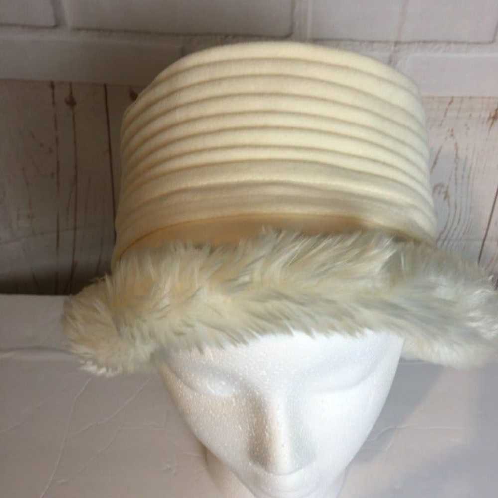 Warm Ivory Pleated Faux Fur Bucket Hat womens Win… - image 2