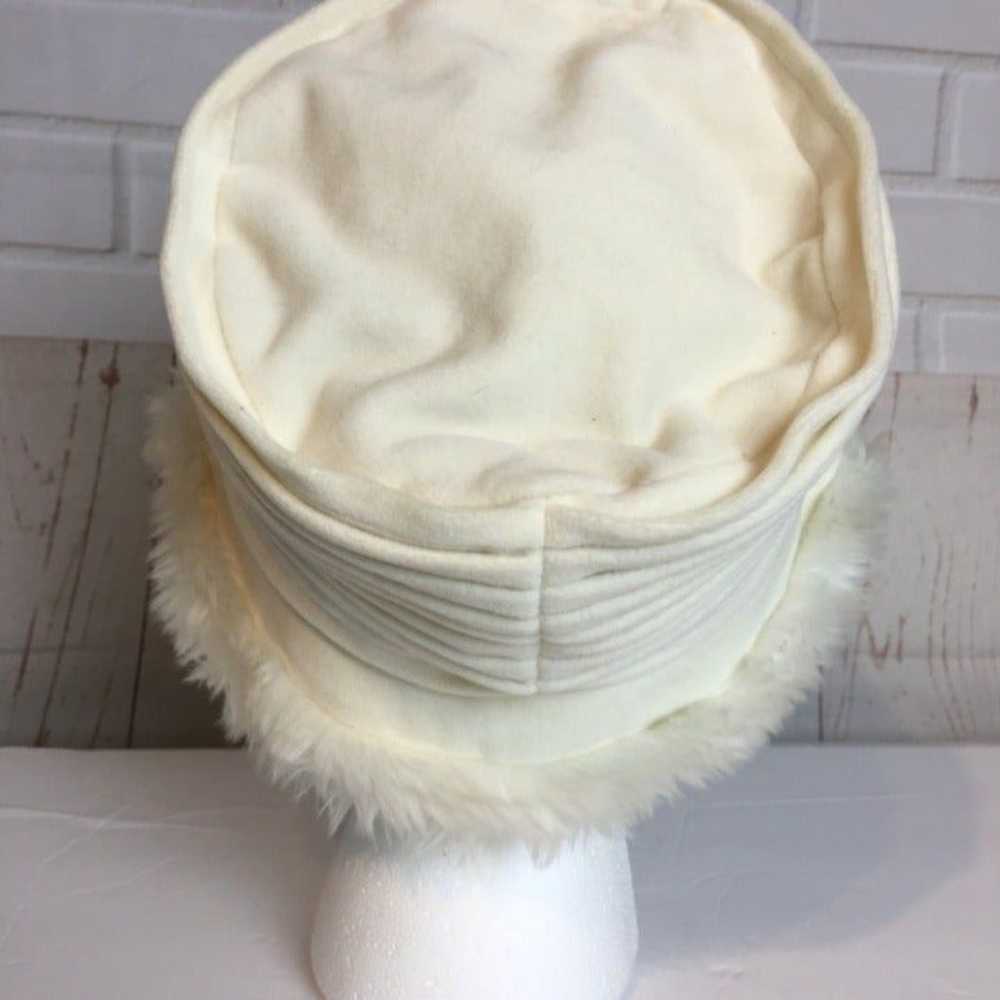 Warm Ivory Pleated Faux Fur Bucket Hat womens Win… - image 5