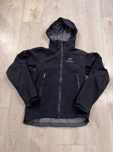 Arc'Teryx × Streetwear × Vintage Arc’teryx Beta AR