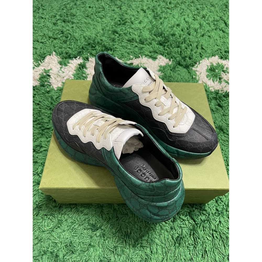 Gucci Rhyton low trainers - image 5