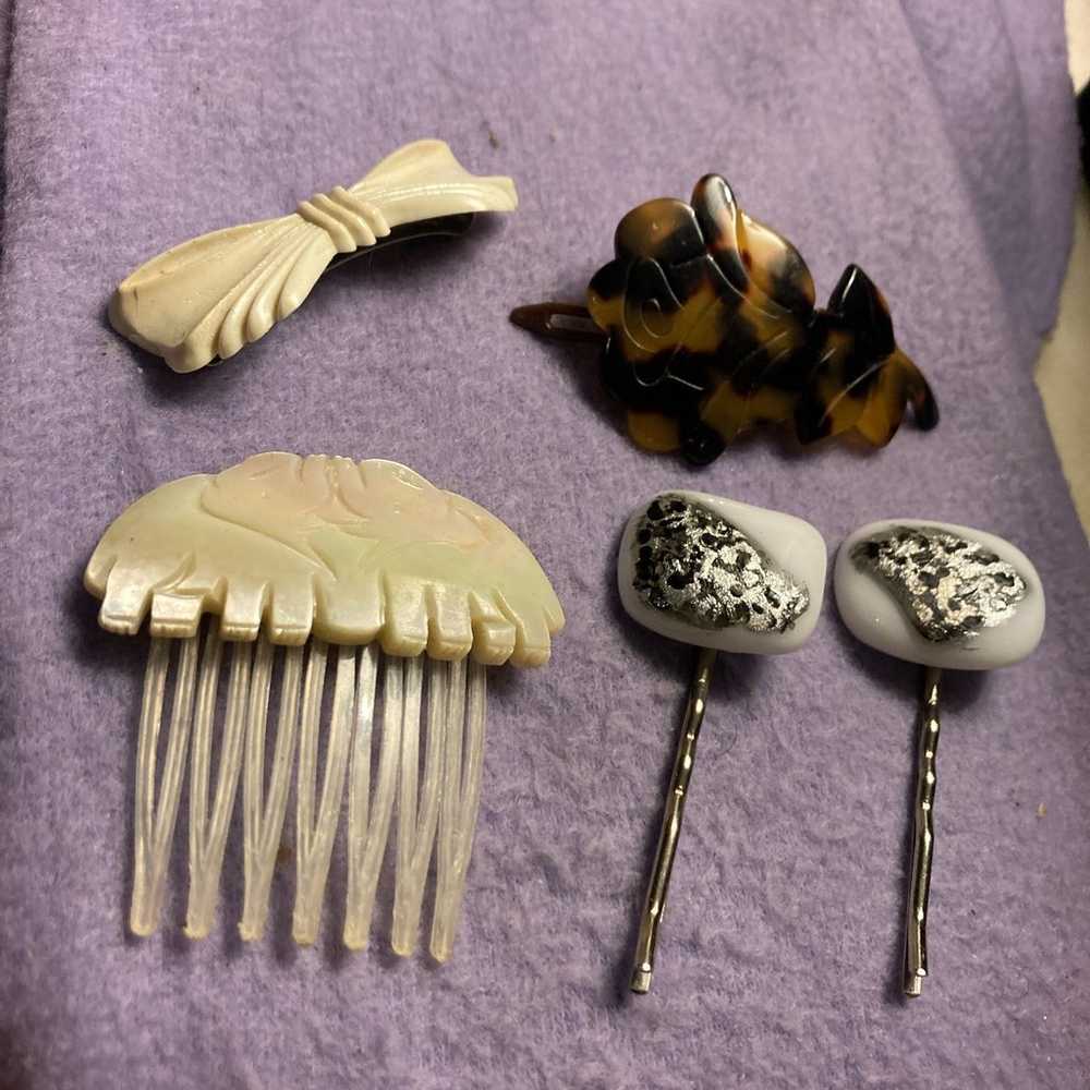 A lot of 5 vintage hair accessories - image 1