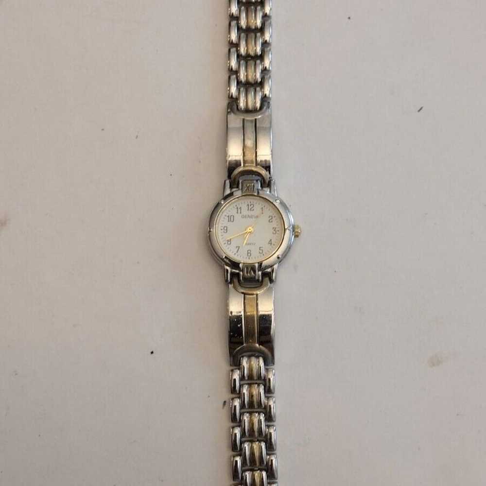 Working Vintage Women's Quartz Watches - image 2