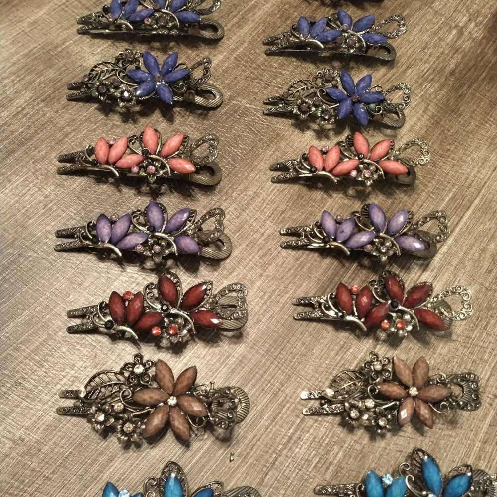 Vintage flower hair Barrettes clips - image 4