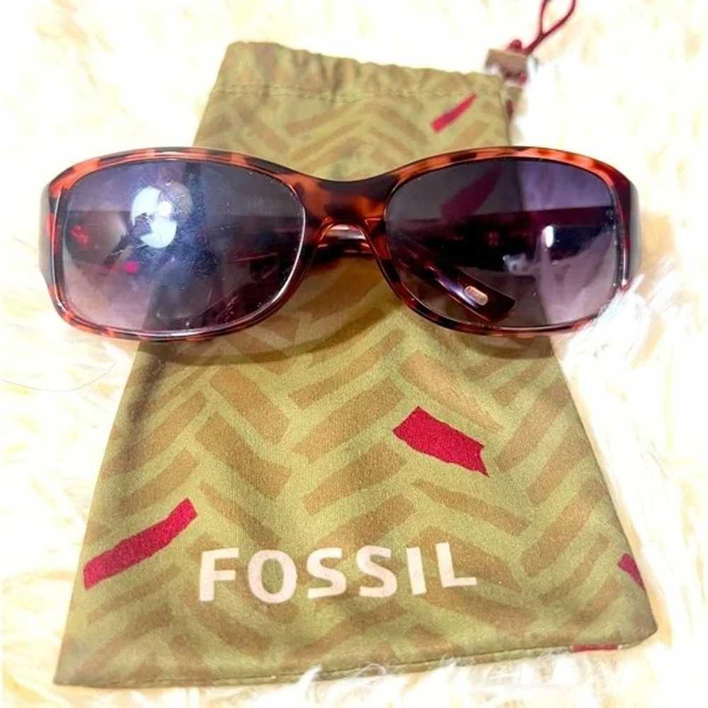 Fossil vintage sunglasses for women - image 1