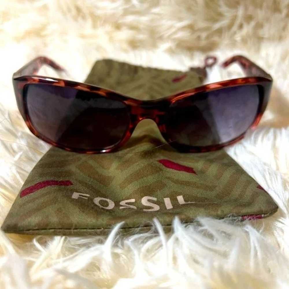 Fossil vintage sunglasses for women - image 2