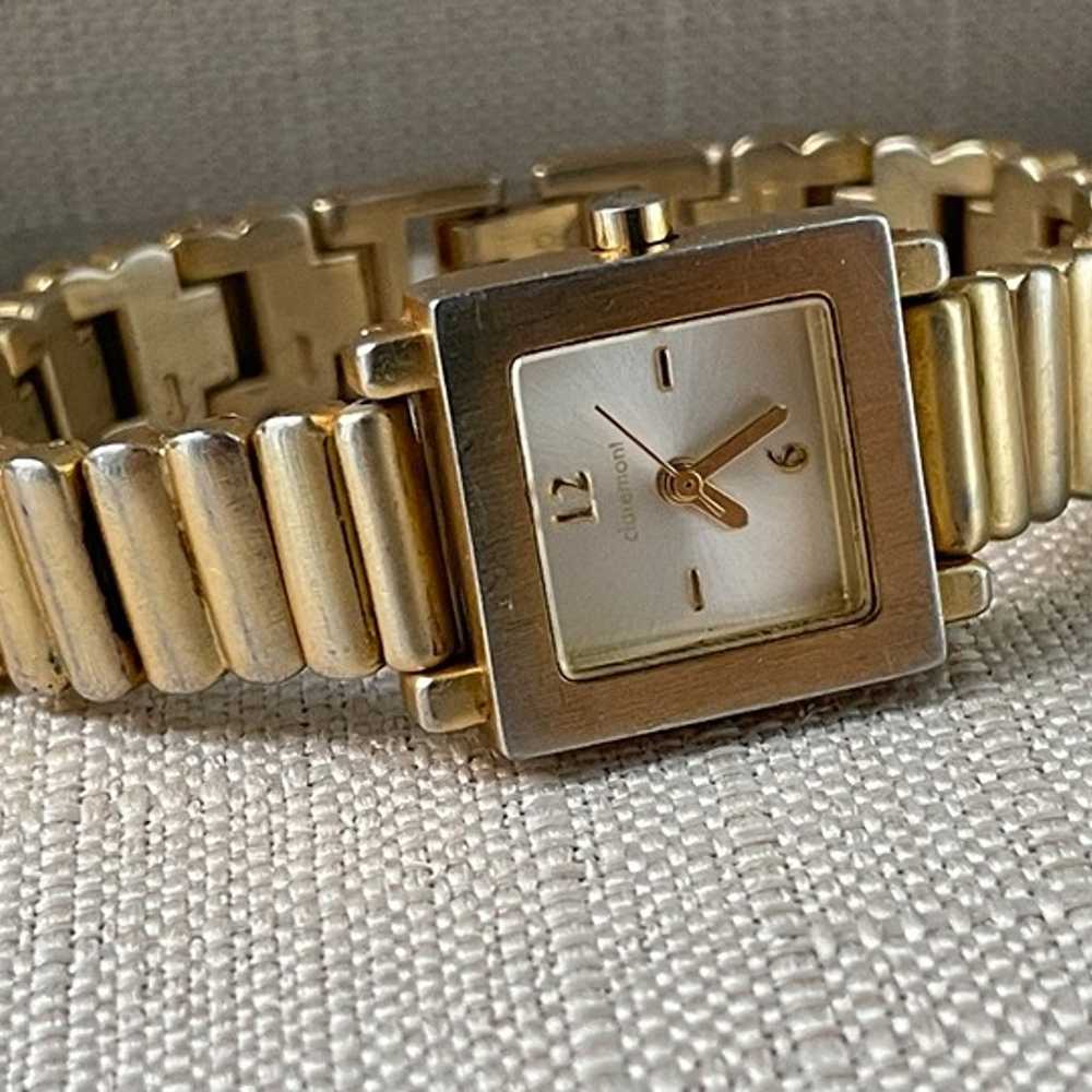 Vintage Claremont Women Wristwatch Gold Tone Quar… - image 3