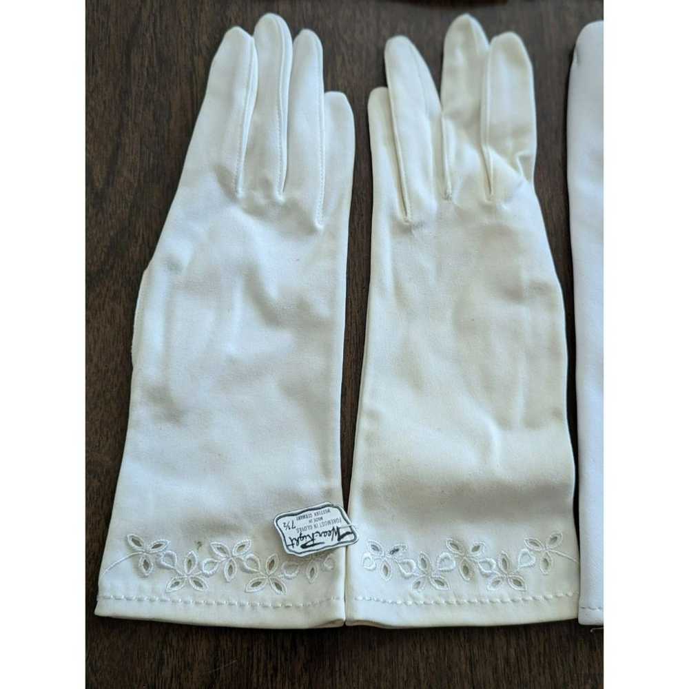 Vintage  Bundle of 3 women's gloves - image 10