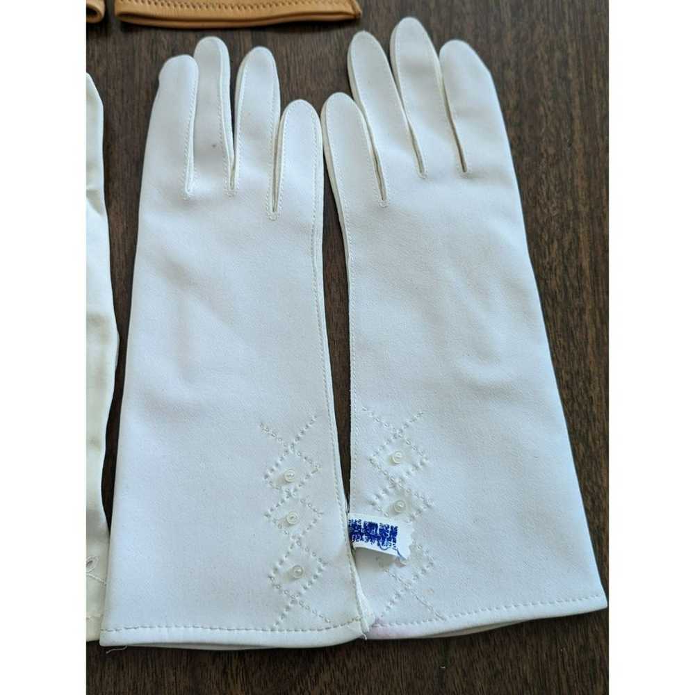 Vintage  Bundle of 3 women's gloves - image 11