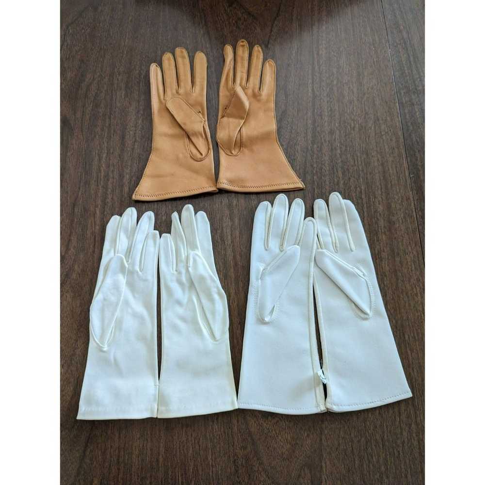 Vintage  Bundle of 3 women's gloves - image 4