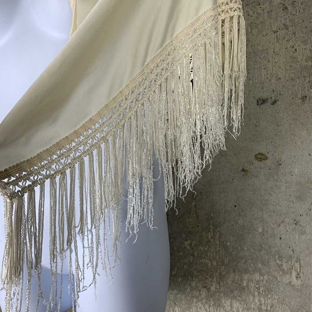 Vintage Shawl Wrap Fringe Ends Ivory Triangle Sha… - image 3