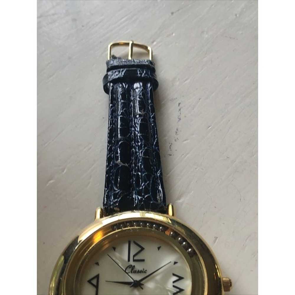 Vintage Classic Antimagnetic Designer Watch - image 2