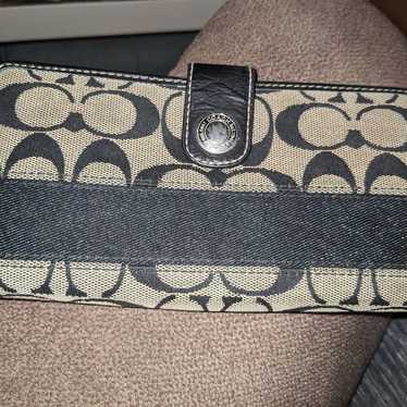 Vintage Coach Signature Zip Around Wallet - image 1