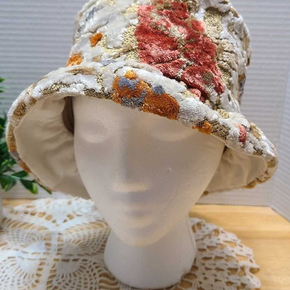 Vintage Women's Union Made Carpet Hat - image 1