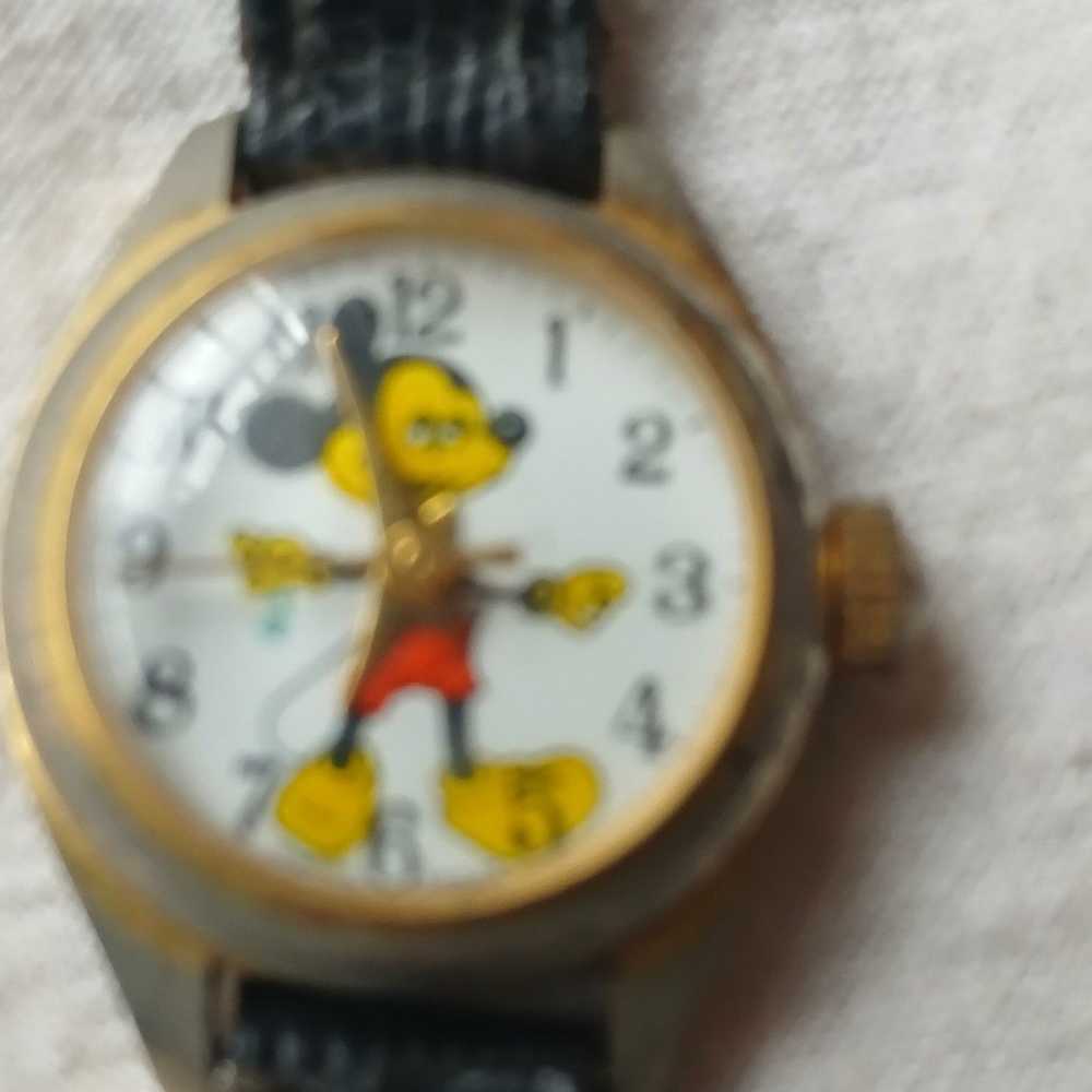 VINTAGE  MICKEY  MOUSE WATCH - image 2