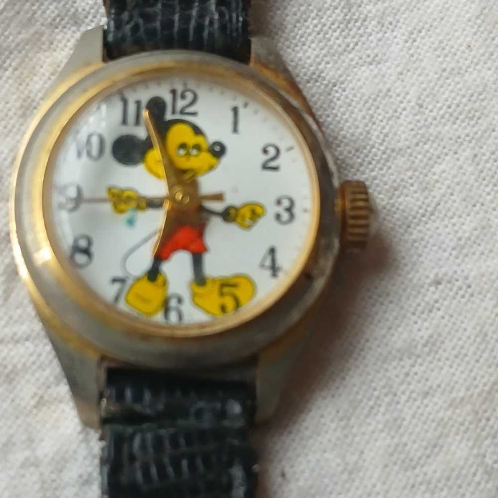 VINTAGE  MICKEY  MOUSE WATCH - image 3