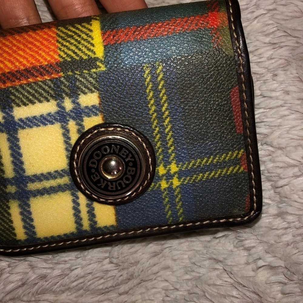 Dooney and bourke wallet - image 1