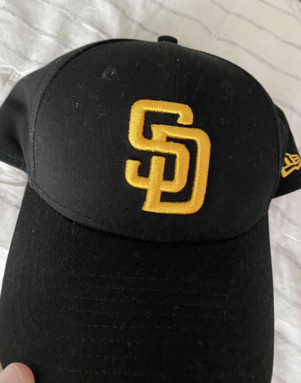 New Era San Diego Padres Team Classic Snap Back H… - image 7