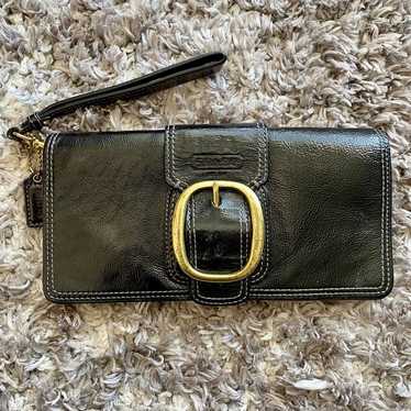 Coach Ombre Leather Horse & Carriage offers Corner Zip Wristlet (Black)