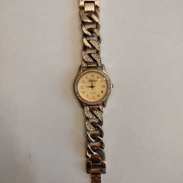 Working Vintage Women's Quartz Watch - image 1