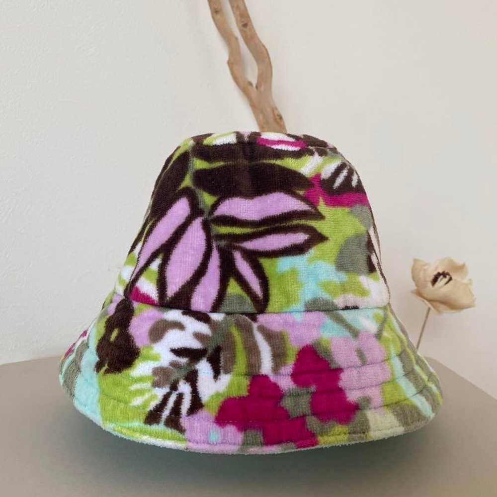 Vintage hat with floral botanical pattern. - image 2