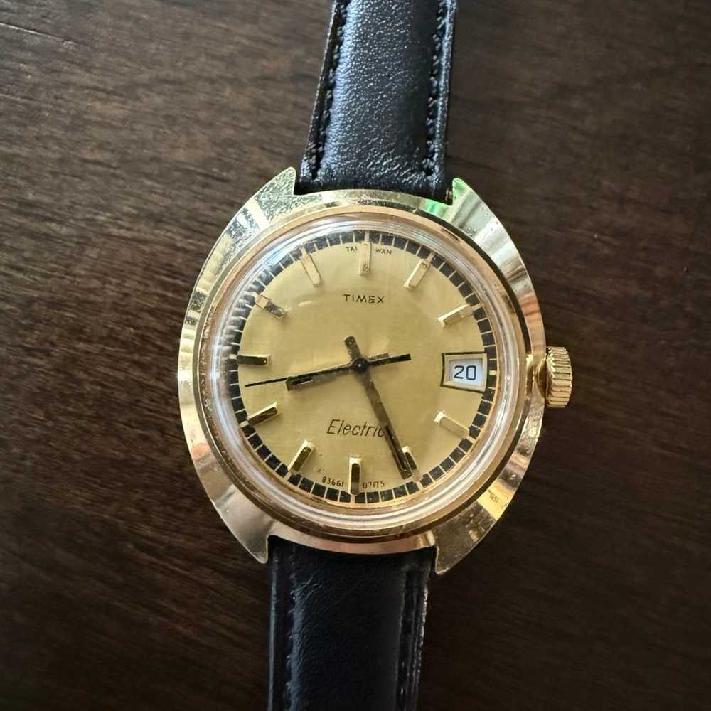 Vintage Ladies Timex Electra Gold Watch - image 9