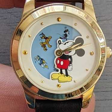 Adorable Mickey Mouse & Friends Disney Watch