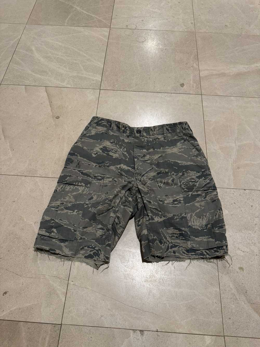 Streetwear × Vintage camo baggy shorts - image 1