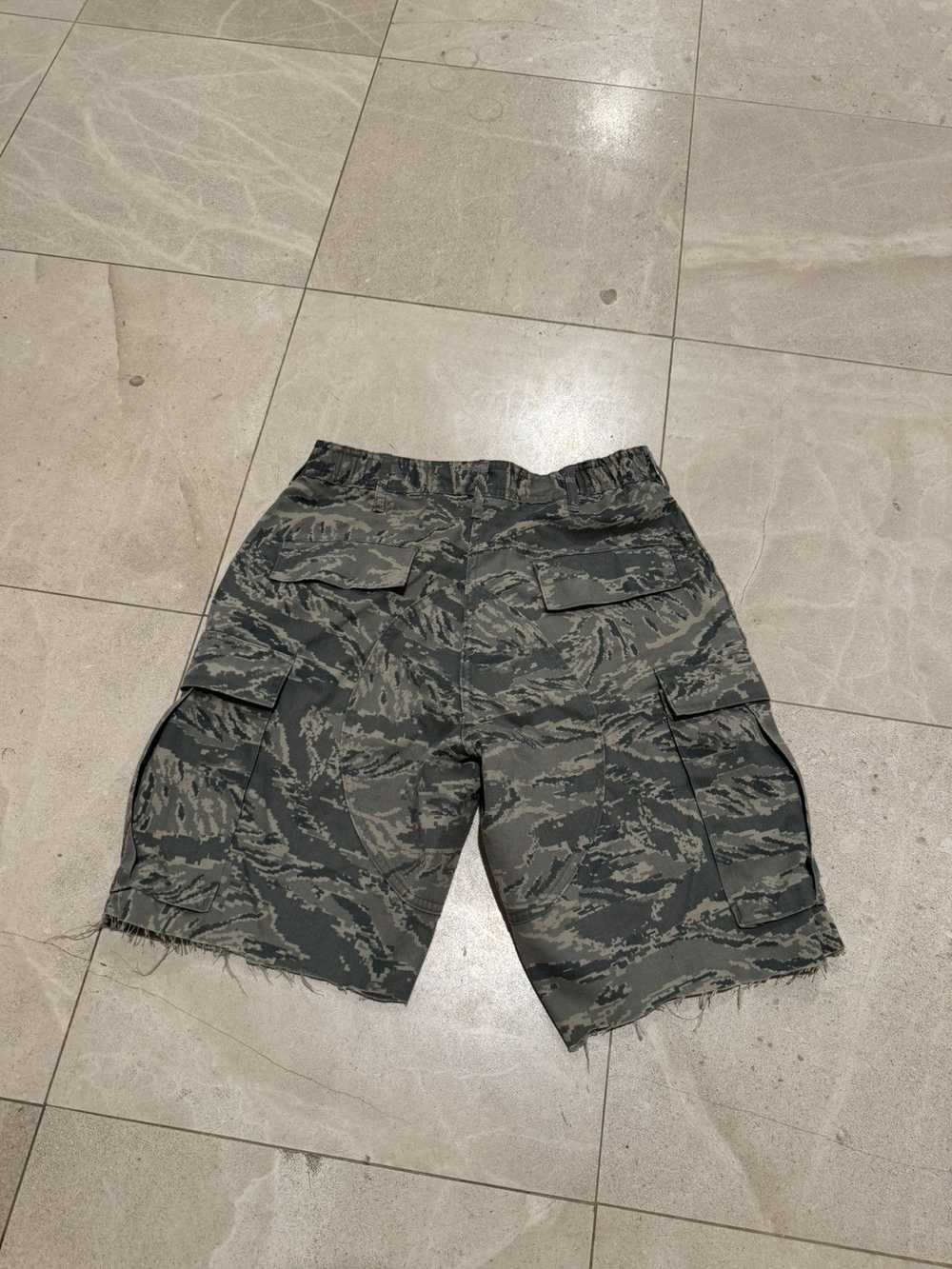 Streetwear × Vintage camo baggy shorts - image 2