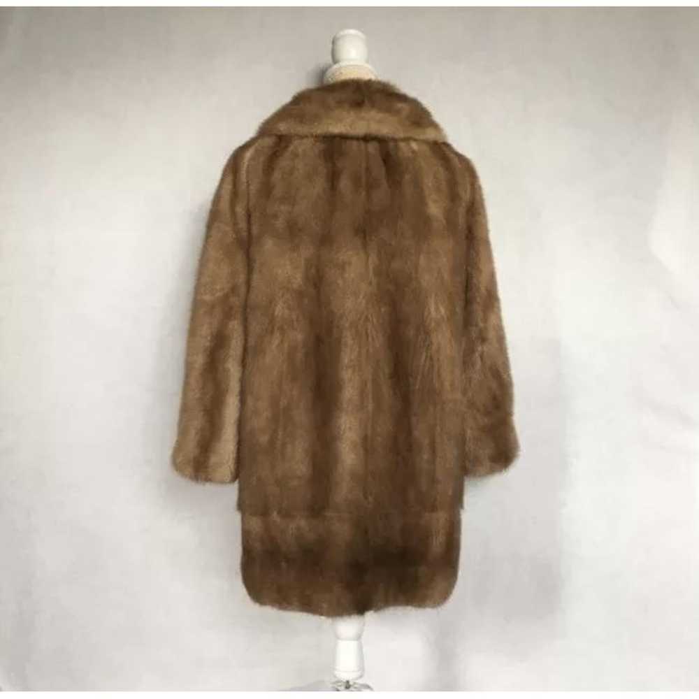 Non Signé / Unsigned Mink coat - image 2