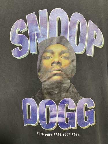 Rap Tees × Vintage Snoop Dogg Puff Puff Pass Tour 