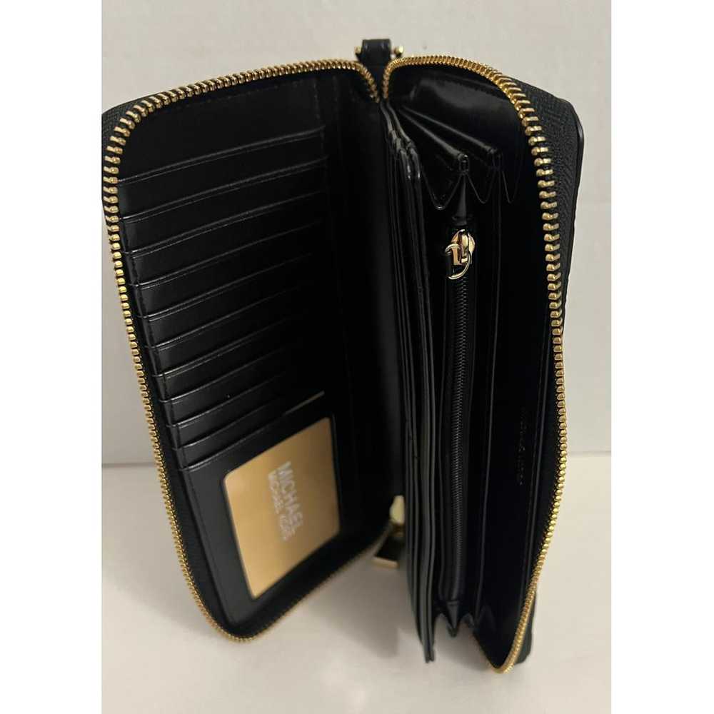 Michael Kors Jet Set wallet - image 4