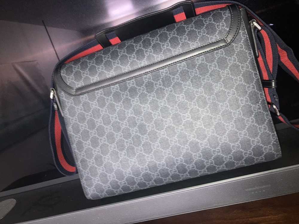 Gucci Black Gucci GG supreme messenger bag - image 6