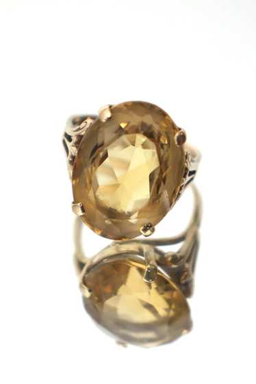 10K Gold Oval Cut Citrine Ring