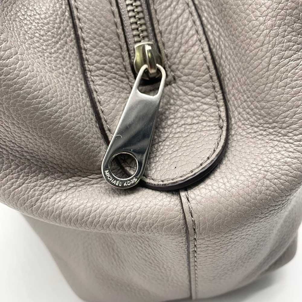 Michael Kors Raven Stone Grey Pebbled Leather Sho… - image 11