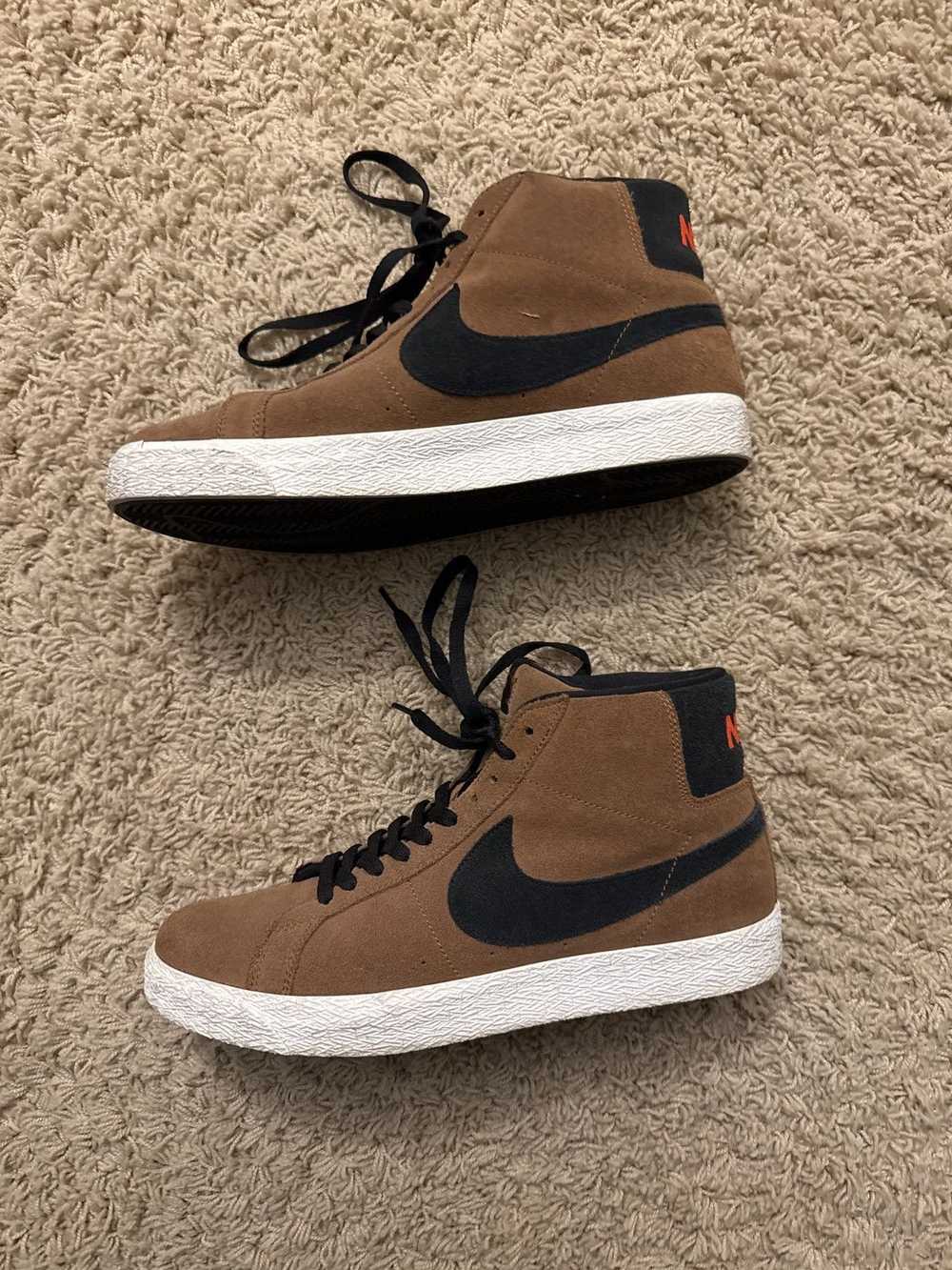 Nike Nike SB Blazer Mid Brown - image 2