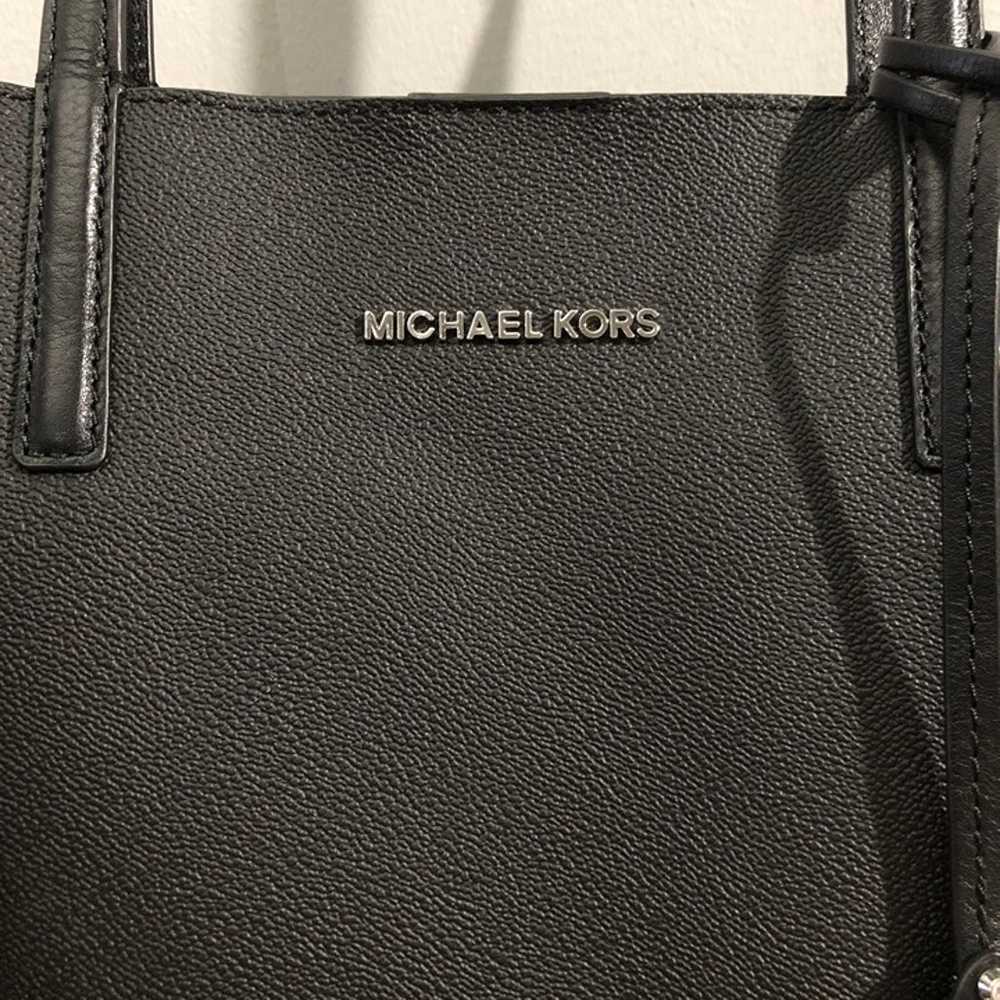 NWOT Michael Kors Hayley Large Black Leather Tote… - image 7