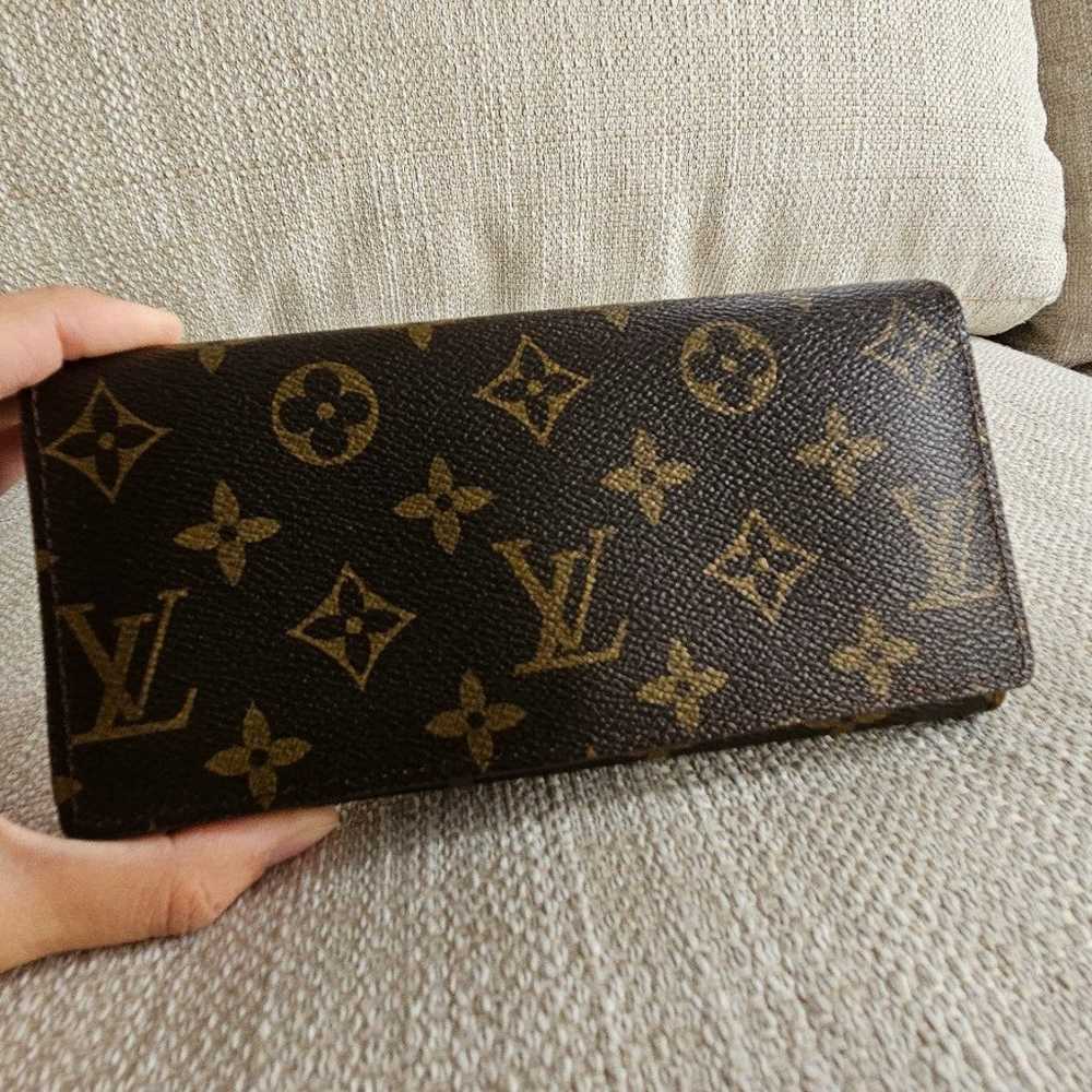 Louis Vuitton set wallet and shoulder bag - image 2