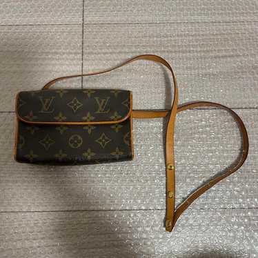 LOUIS VUITTON Pochette Florentine Waist Bag