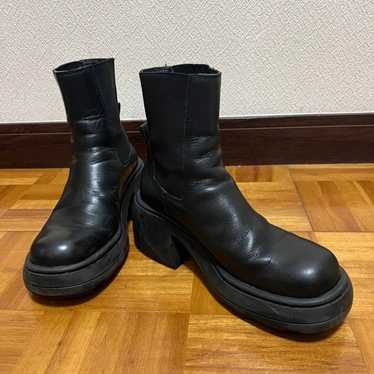 Black Side Gore Boots with Thick Sole - image 1