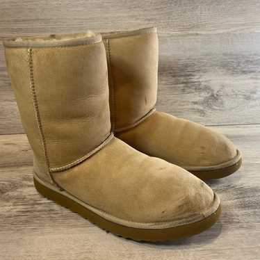 UGG Classic Short II