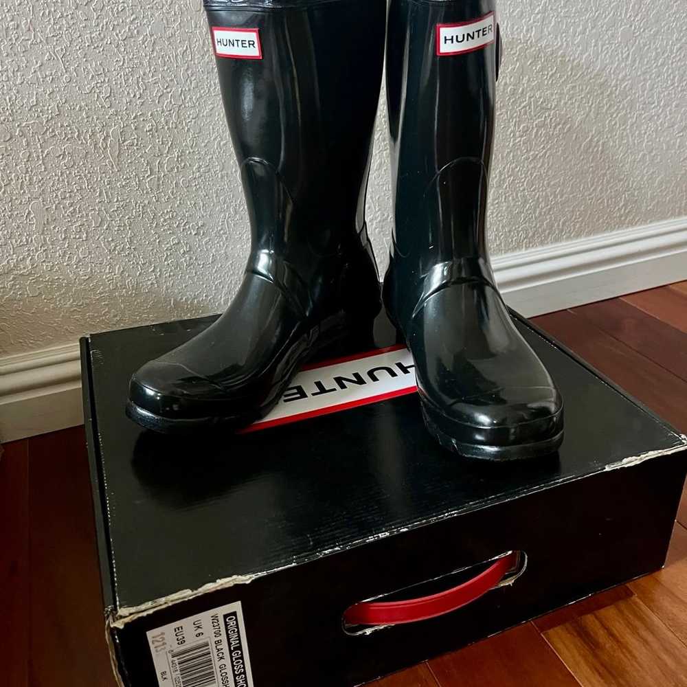 Hunter original gloss short rain boot - image 5