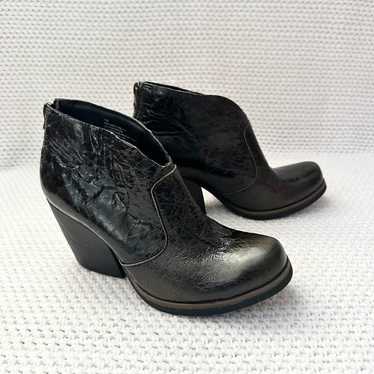 Korks Women Black Brown Crackle Leather Gemini V … - image 1