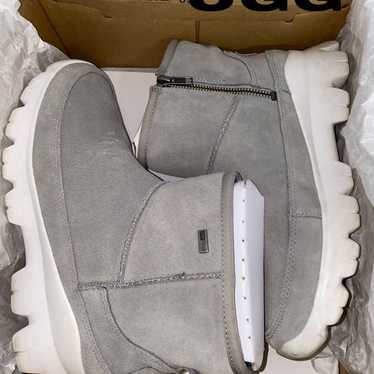 UGG Gray Suede Sheepskin Boots