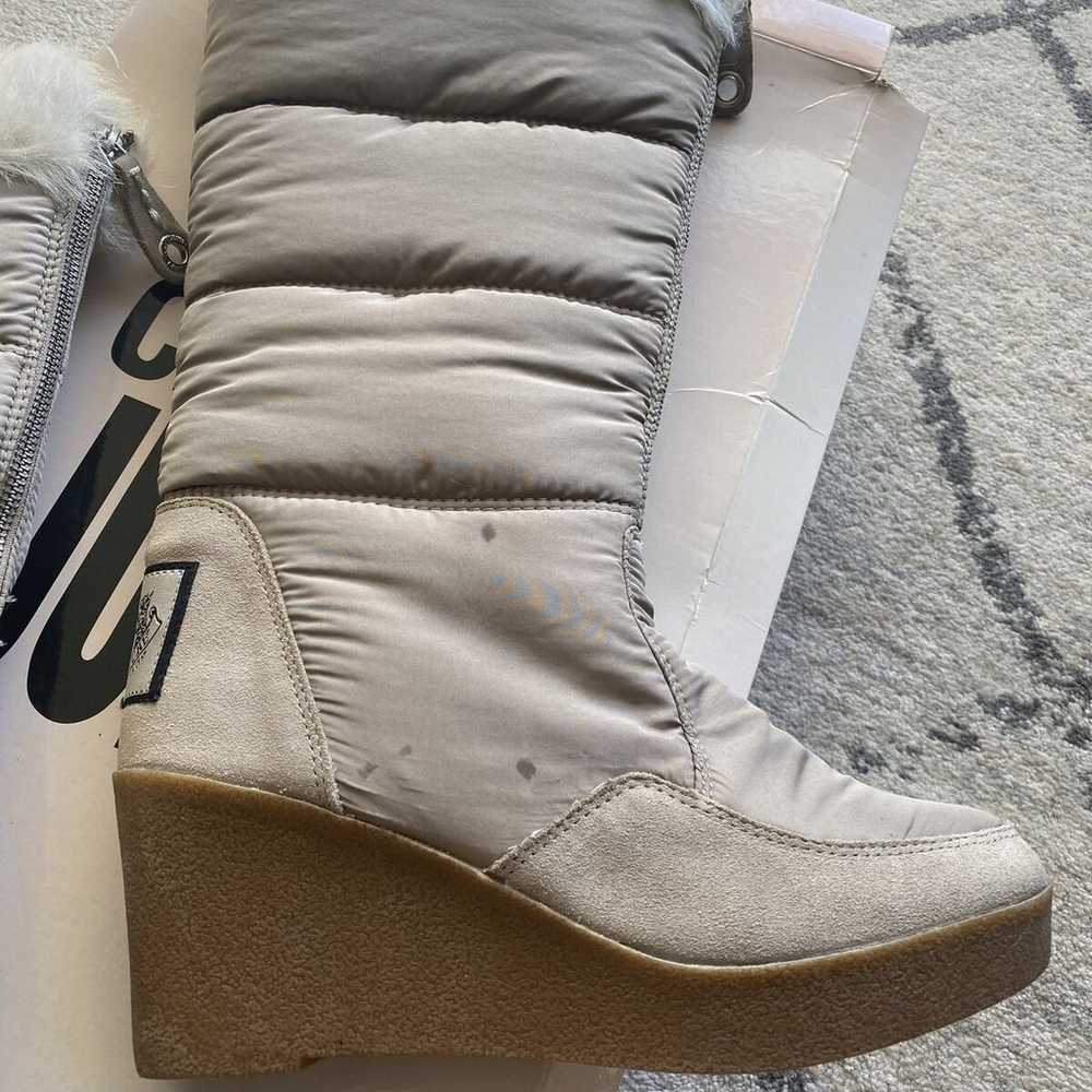 Juicy Couture Ensley High Wedge Boots Fluffy Zip … - image 7